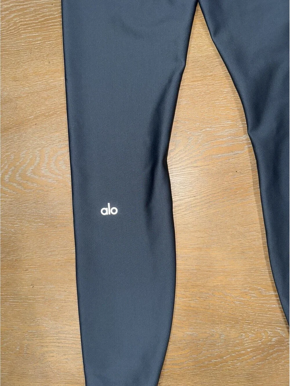 Alo Yoga Airlift Winter Warm Radiant Full-Zip Jacket Leggings 25